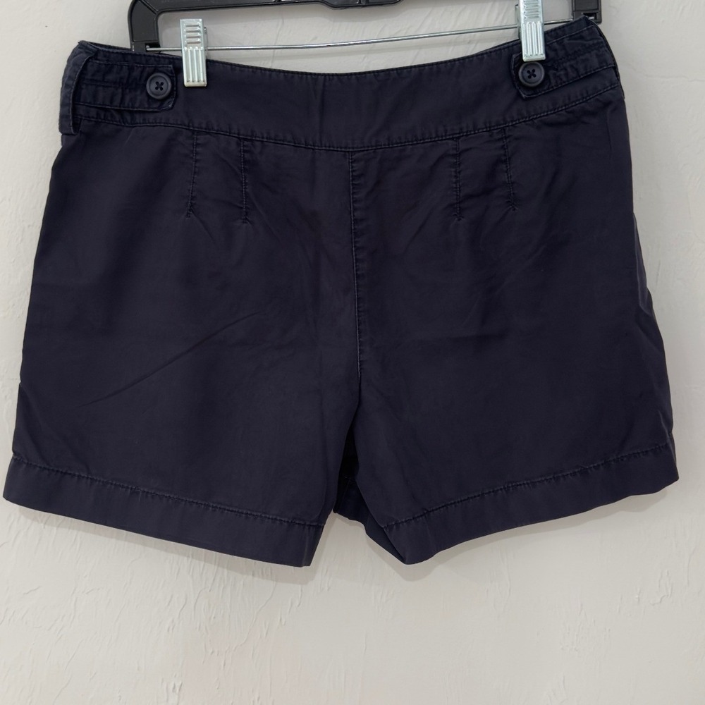 Ann Taylor LOFT Navy Blue Cotton Utility Shorts Button Detail Size 8 - Picture 4 of 6